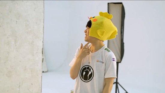 七匹狼战队勋章引发热议